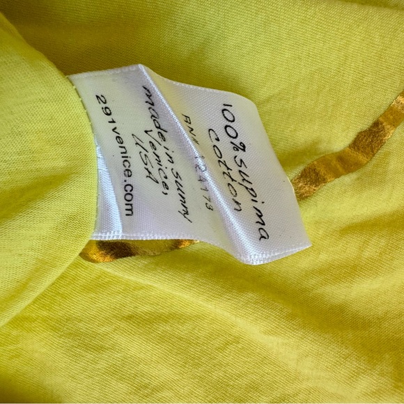 291 Venice Super Soft Love Is The Goal Peace Sign Lemon Yellow Tee Shirt Top M - Picture 6 of 6